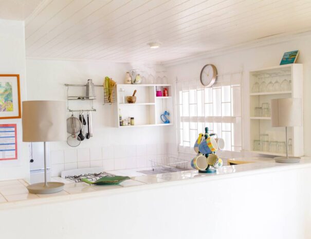 So imagine this but with a microwave, new coffee maker, kettle and NEW KNIVES!